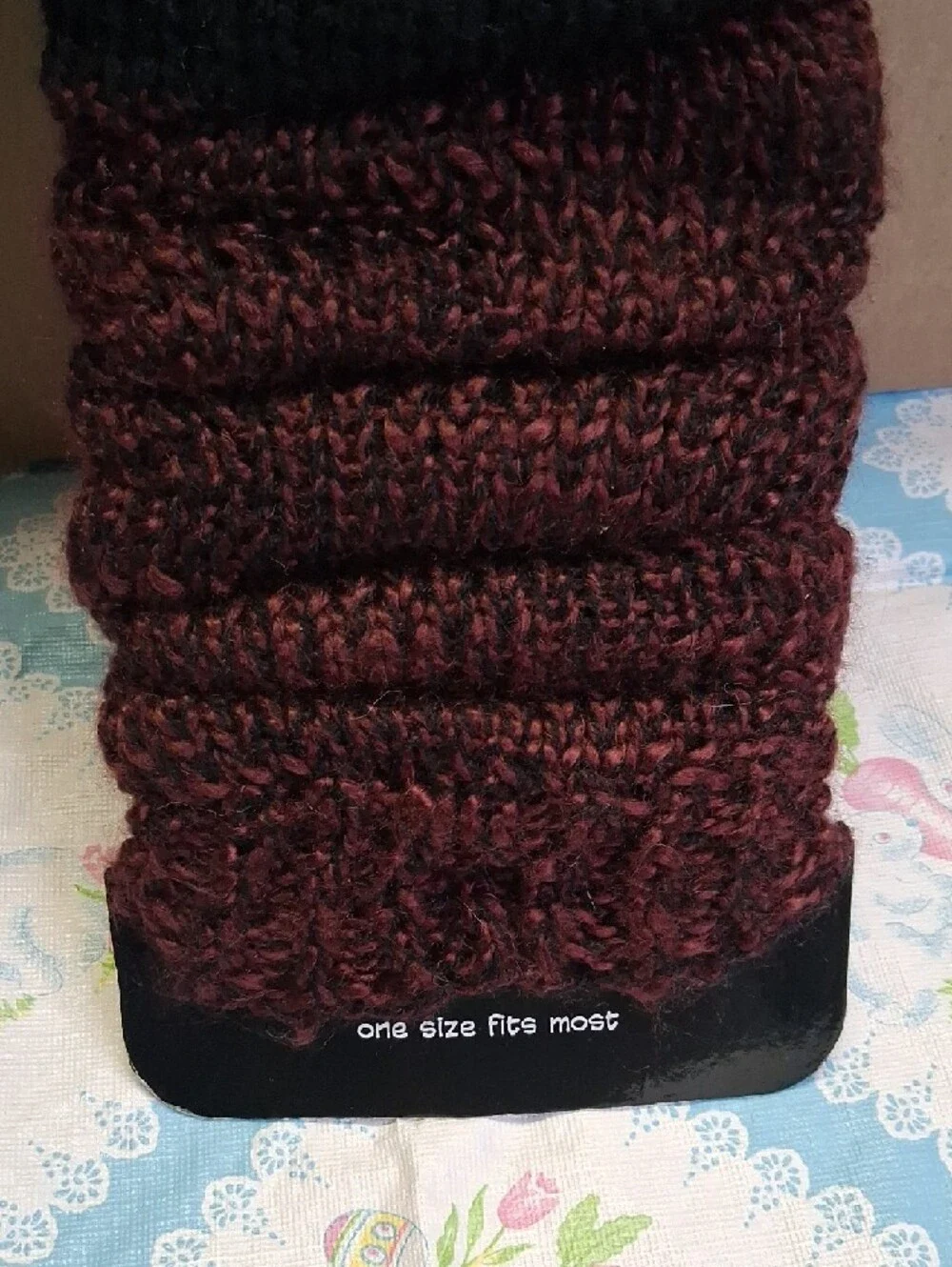 Chatties By Gina Group Burgundy and Black Ribbed Knit Legwarmers NWT